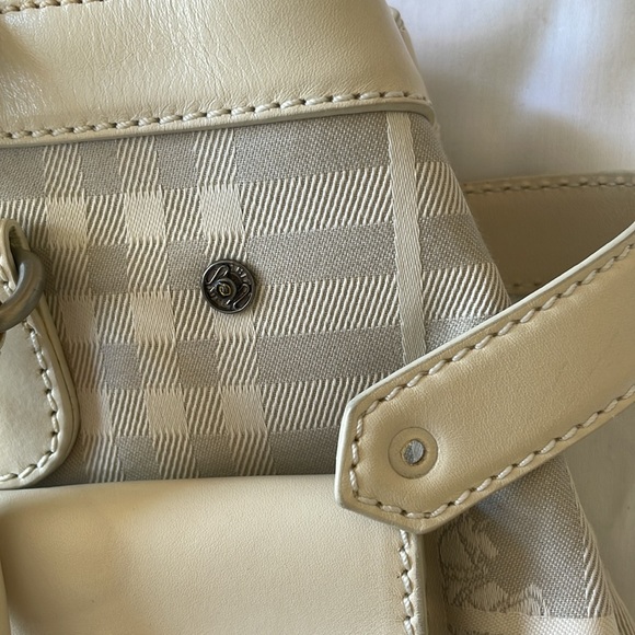 BURBERRY Vintage White Haymarket Check Tote Bag - Picture 9 of 16